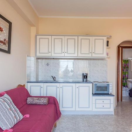 Christine Seaside Apartments In Chania Stalos Exterior foto
