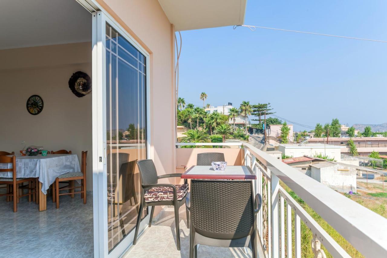 Christine Seaside Apartments In Chania Stalos Exterior foto