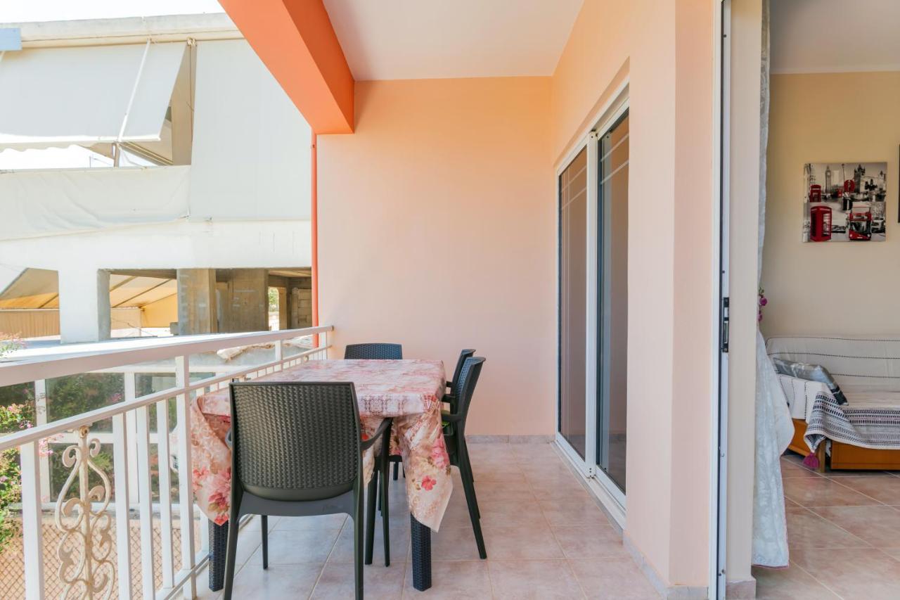 Christine Seaside Apartments In Chania Stalos Exterior foto