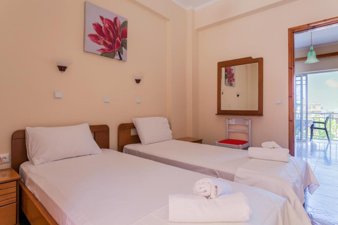 Christine Seaside Apartments In Chania Stalos Exterior foto