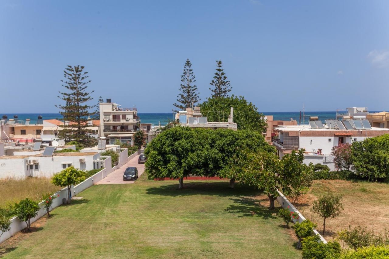 Christine Seaside Apartments In Chania Stalos Exterior foto