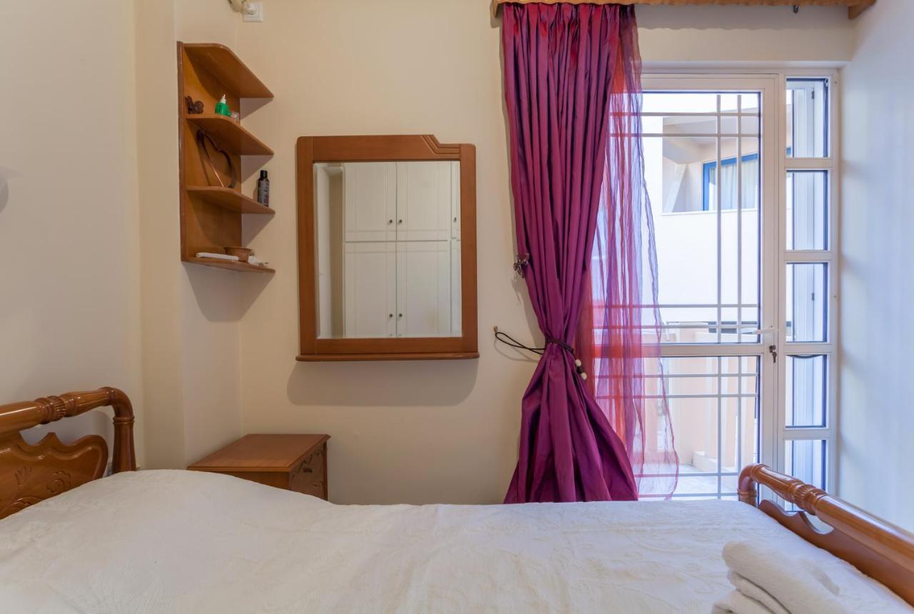 Christine Seaside Apartments In Chania Stalos Exterior foto
